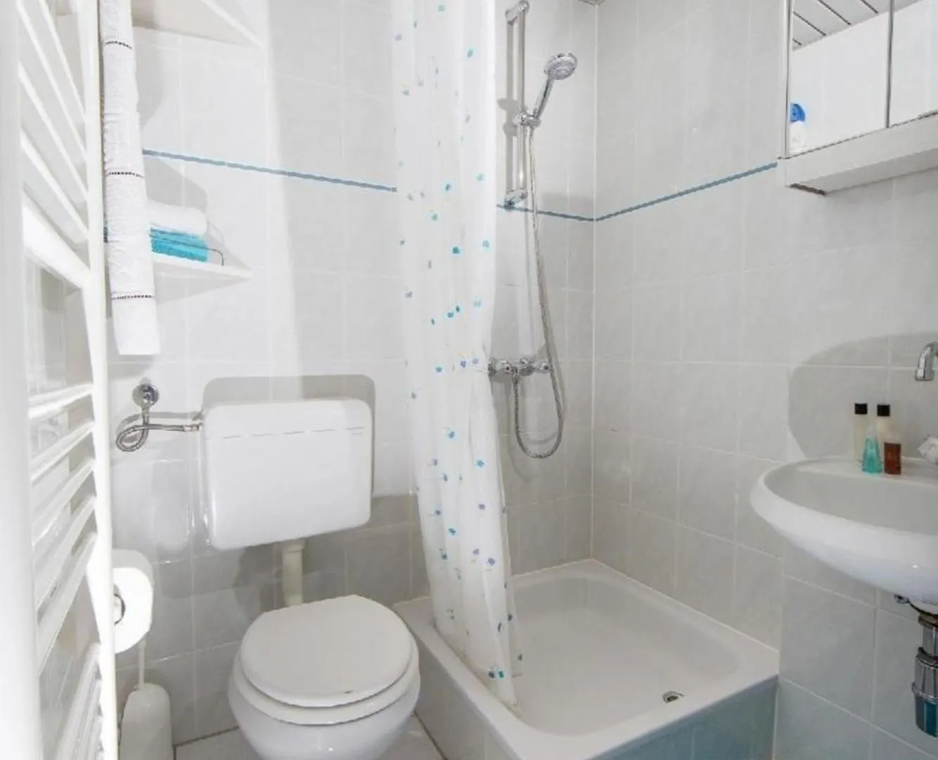 Apartment In Pjescana Uvala Mit Gemeinschaftspool PUY